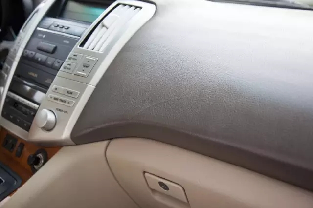 【天嬌用車學(xué)】暴曬后的汽車究竟有多毒？超乎你想象