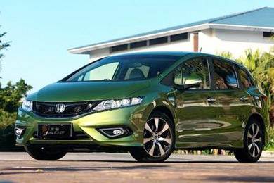 新概念轎車JADE（杰德）給您講訴倒車那點(diǎn)事兒！
