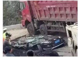 大貨車司機說大實話：“為什么我們不踩剎車”！