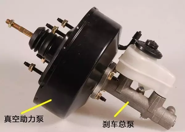踩剎車感覺慢慢下沉是失靈前兆？
